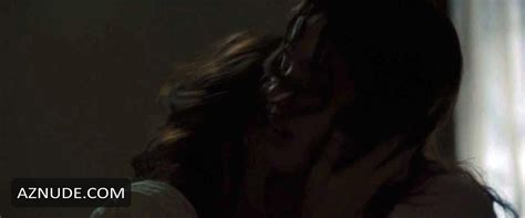 Margaret Qualley And Rebecca Dayan S Sexy Lesbian Kiss U2013 Novitiate Nude Pics Video AZNude