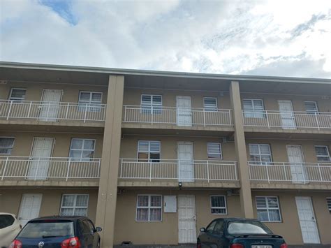 Parow Central Property : Apartments / flats to rent in Parow Central