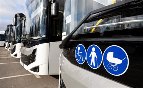 Uk S First Driverless Bus Service To Begin In Scotland Next Week