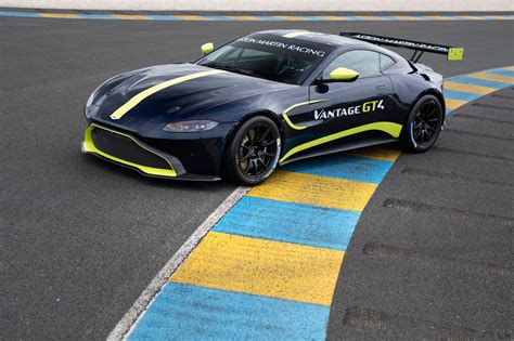 2019er Aston Martin Vantage Gt4 Präsentiert Gt