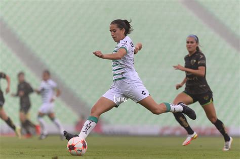 Karyme Mart Nez Santos Laguna Vs Fc Ju Rez Femenil Jornada