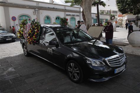 Último adiós a Carlos Manrique