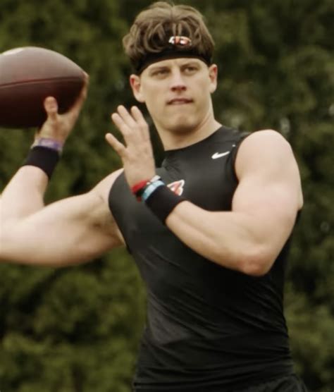 Joe Burrow unveils new look at Bengals offseason practices