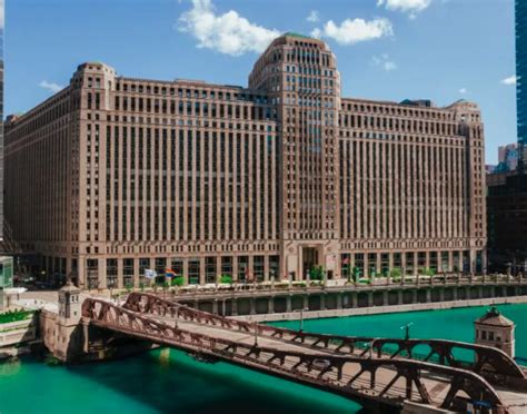 Chicago Riverwalk Architecture Tour - Chicago | Project Expedition
