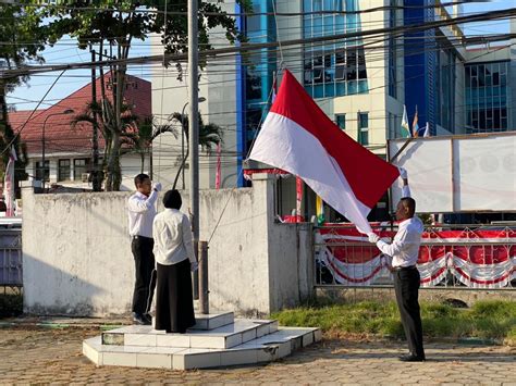 Upacara Peringatan Hari Kemerdekaan Ri Ke 78 Di Lingkungan Bumd Provinsi Kaltim Melati Bhakti