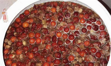 Вино от хинап | Рецептите на баба in 2022 | Food, Red peppercorn ...