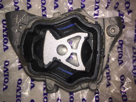 Нижняя опора двс, сайлентблок крепления подвесного подшипника переднего ...