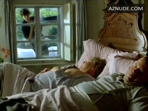 VERONICA CLIFFORD Nude AZNude