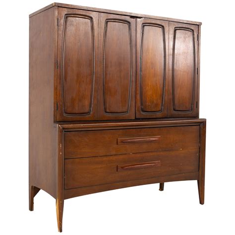 Mid Century Modern American Walnut Highboy Dresser For Sale At 1stDibs