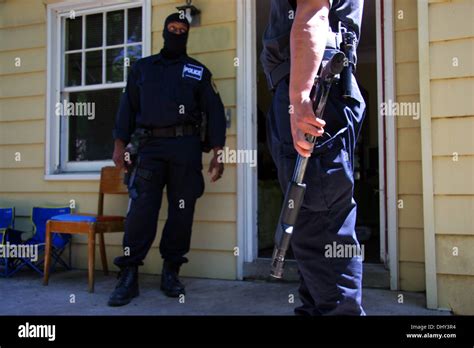 Detroit Police Narcotics Officers Narcs Talk Outside A House They