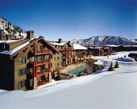 Discover The Luxurious Amenities And Modern Living Features Available At Aspen Boston For New Local Residents 11
