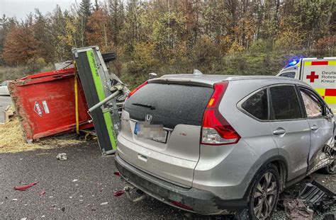 F Nf Verletzte Bei Schwerem Unfall