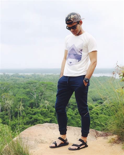 15 Men Summer Outfits With Sandals Styleoholic