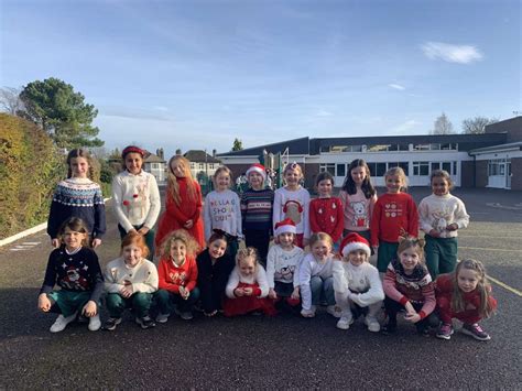 Christmas Jumper Day In Aid Of Cork Simon Community Scoil Bhríde