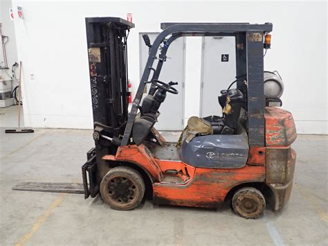 Toyota 4500 Lbs Lp Lift Truck Mn 7fgcu25