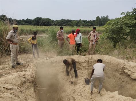 After 10 Months The Body Of The Young Man Was Removed From The Grave 3 People Had Murdered In