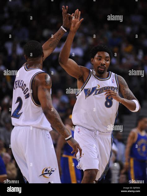 Washington Wizards Roger Mason Hi Fives Teammate Deshawn