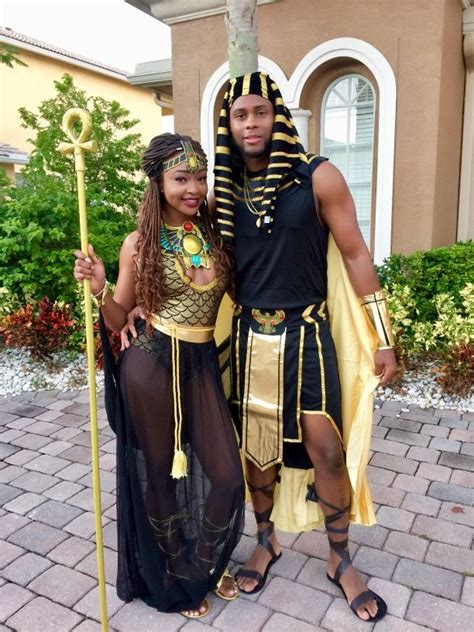 These Celebrity Couples Costumes Are Surprisingly Easy To Replicate