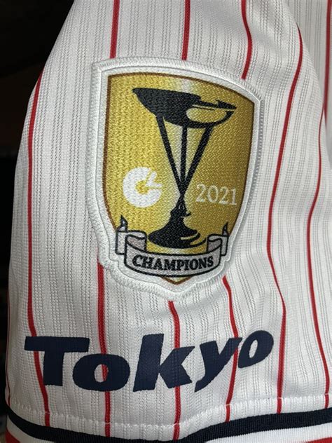 東京ヤクルトスワローズ『村上宗隆 22年 セ優勝 ワッペン付 ユニ L』【新品】