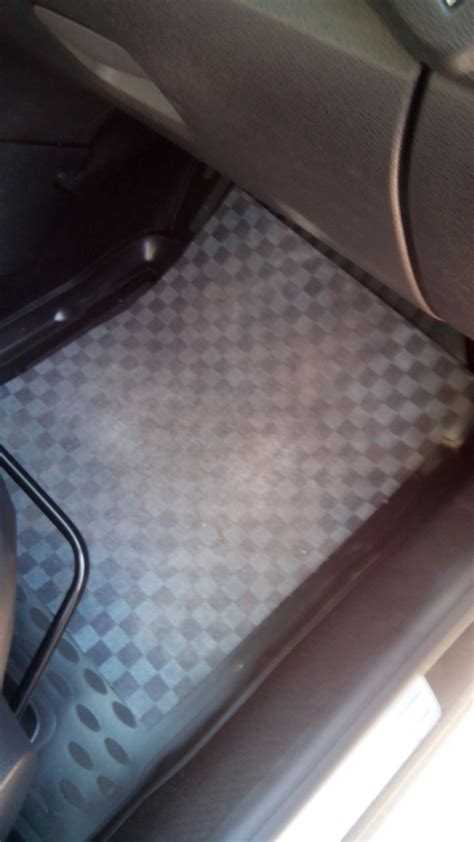 Чехлы экокожа — Lada XRAY, 1,8 л, 2018 года | аксессуары | DRIVE2