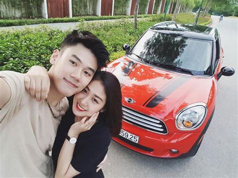 Lo T Hot Girl Mua Nh Khi Ch A Ch M M C Tu I