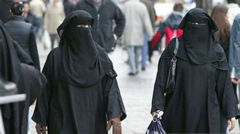 Holanda Entra En Vigor La ‘ley Del Burka Que Prohíbe I