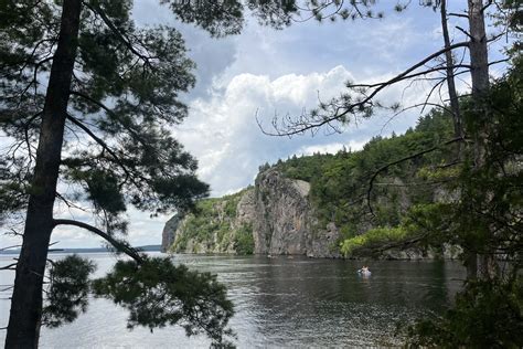 Uncovering the Hidden Gems and Attractions of Weslemkoon Lake this Summer
