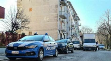 Prima La Lite Condominiale Poi L Accoltellamento Arrestati Due