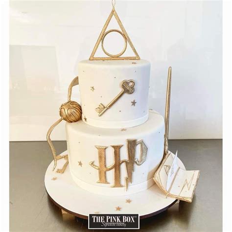 Pin By Carmindy On Pasteles Harry Potter Cake Harry Potter Birthday