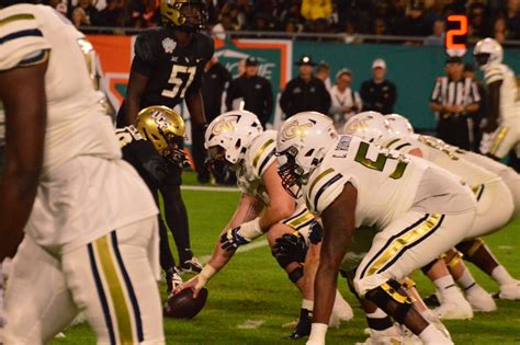 Take A Look Photos From Georgia Tech S Bowl Win Vs Ucf Sports