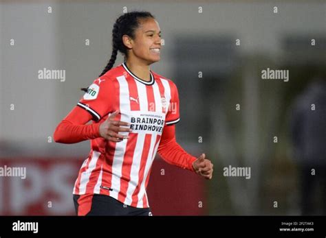 10 Hot Sexy Esmee Brugts Bikini Pics