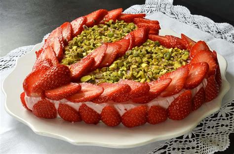 Cœur Bavarois Aux Fraises Et Pistaches Ma Cuisine Santé