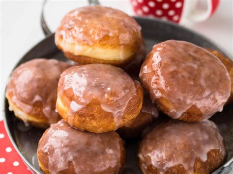 Dekoracja pączków 5 pomysłów jak udekorować pączki