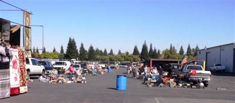 Denios Farmers Market And Swap Meet Roseville California