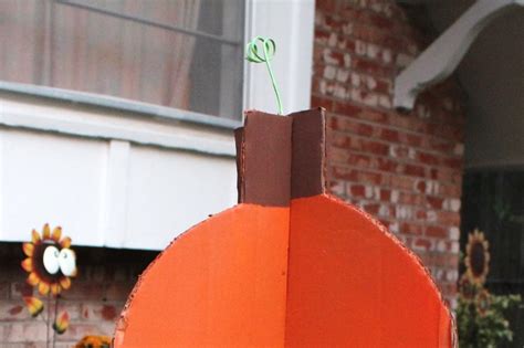 DIY Cardboard Pumpkin Cutout Fall Halloween Home Decor