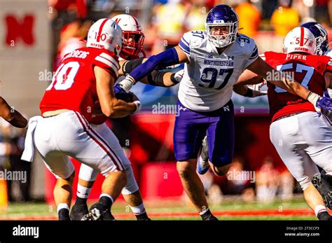 Lincoln Ne U S St Oct Northwestern Wildcats Defensive