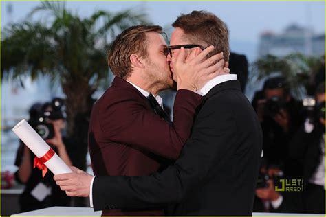 Ryan Gosling And Nicolas Winding Refn Kiss Kiss Photo 2546239 00 Photos Just Jared