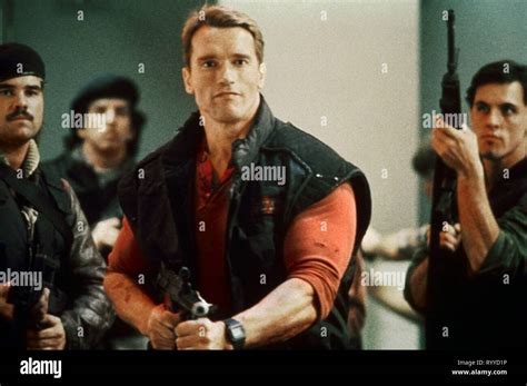 The running man film 1987 hi-res stock photography and images - Alamy