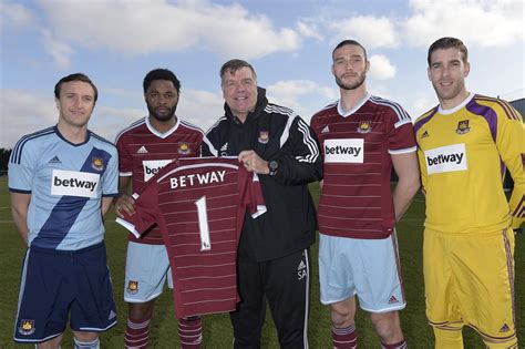 West Ham United Kündigt Betway Trikot Sponsoring An Nur Fussball