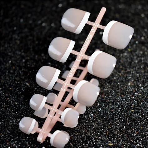 Beige White French Nails Acrylic Nude Toe Nails Shiny Surface Toenails Tips Decoration Designed