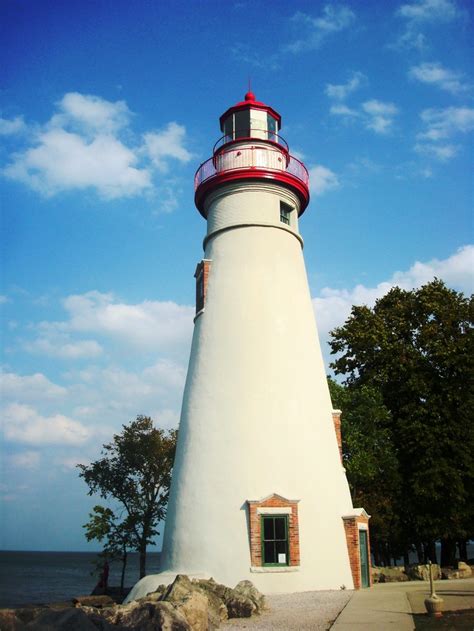 76 best images about ~Lighthouses~ on Pinterest | Santa cruz, Canada ...