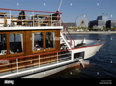 Heckpaddelraddampfer Fotos Und Bildmaterial In Hoher Aufl Sung Alamy