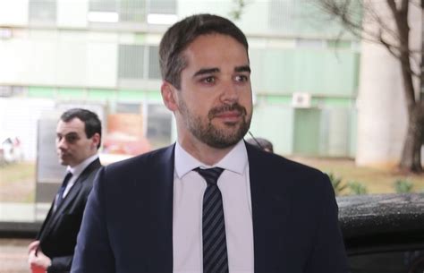 Governador Do Rio Grande Do Sul Eduardo Leite Assume Ser Gay E