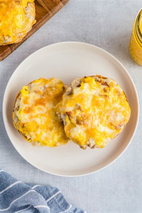 English Muffin Breakfast Pizza Recipe The Cookie Rookie