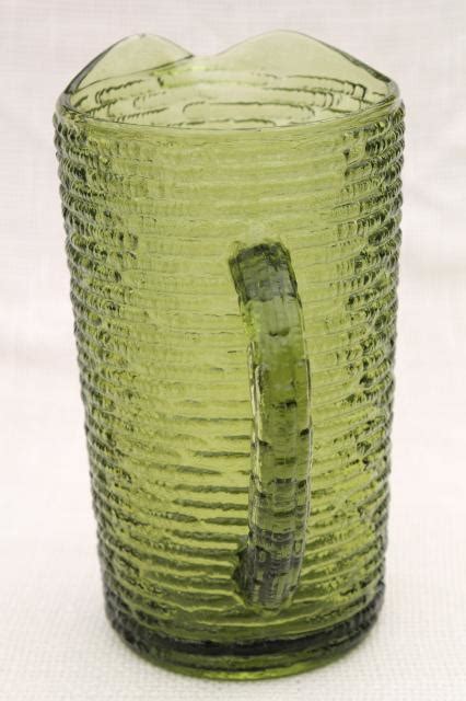 Anchor Hocking Soreno Bark Texture Crinkle Glass Pitcher 60s Vintage Avocado Green Glassware