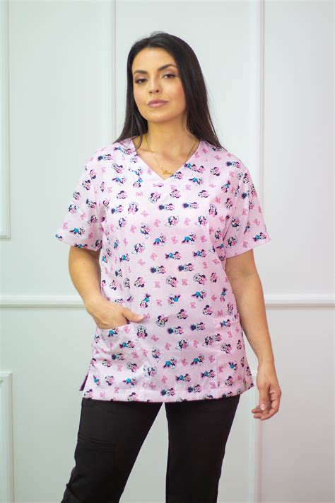 Blusa Scrub De Pijama Cir Rgico Estampado Unissex Minnie Fundo