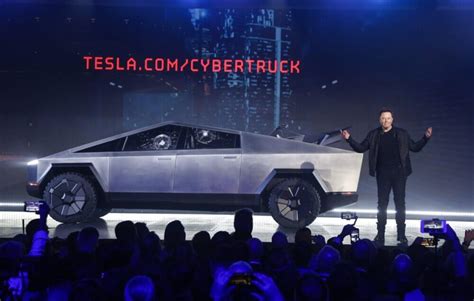 Tesla lança sua primeira picape elétrica conheça a Cybertruck