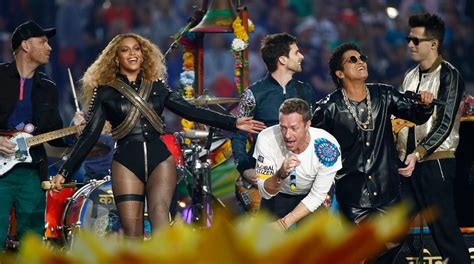 In Photos Coldplay Beyoncé Bruno Mars Wow At Super Bowl 50 Halftime Show