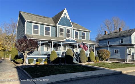 7 Clinton St, Matawan, NJ 07747 - Townhome Rentals in Matawan NJ ...