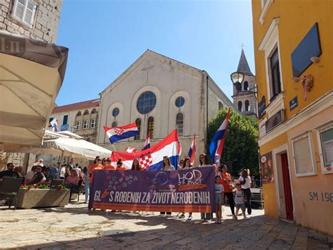 FOTO održan hod za život obitelj i Hrvatsku u Sinju 8 lipnja